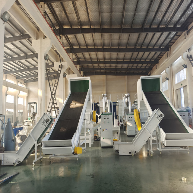 SPC/WPC地板行業破碎磨粉系統